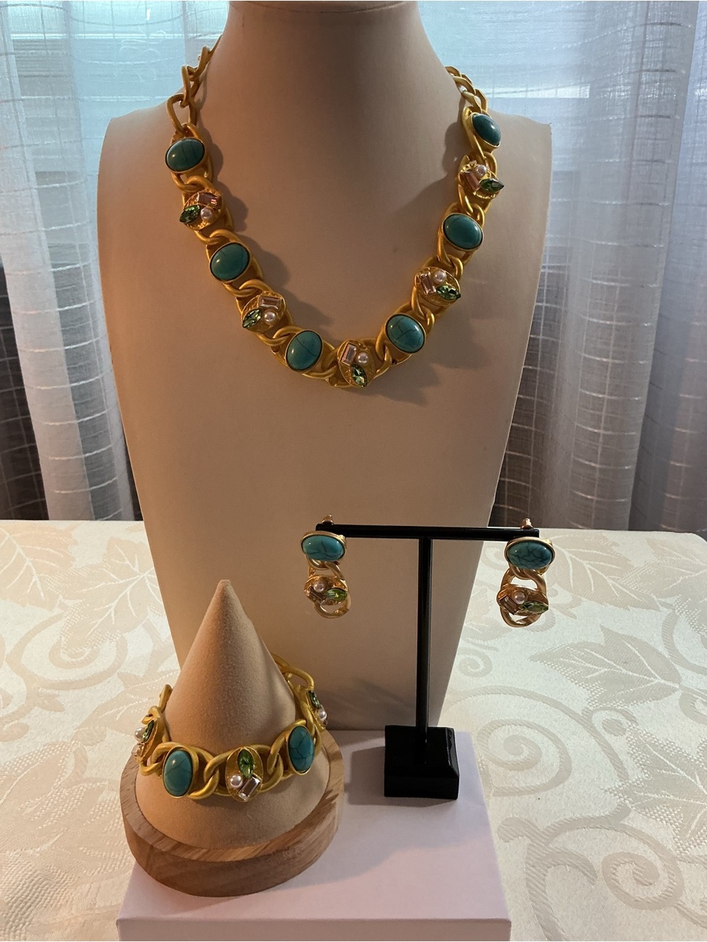 Turquoise & Gold Chunky Brushed Gold Tone Three Piece Jewelry Set
